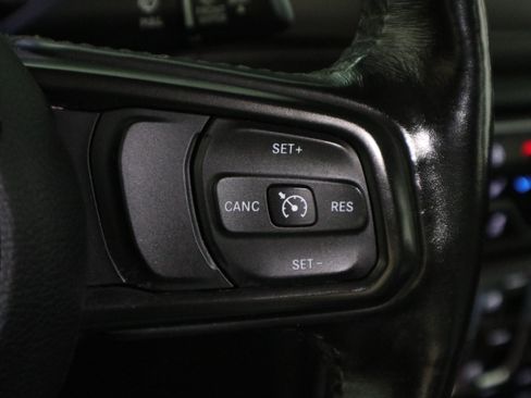 Used 2021 Jeep Gladiator Sport image 29