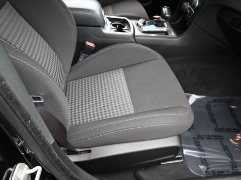 Used 2023 Dodge Charger GT w/ Technology Group image 39