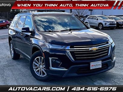 Used 2023 Chevrolet Traverse LT