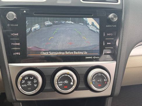 Used 2015 Subaru Crosstrek 2.0i Limited AWD/4WD image 16