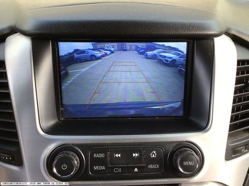 Used 2018 GMC Yukon XL SLT image 9