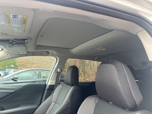 Certified 2025 Subaru Outback Premium w/ Popular Package #1A image 9