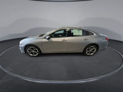 Used 2024 Chevrolet Malibu LT image 5