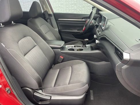 Used 2019 Nissan Altima 2.5 SV image 16