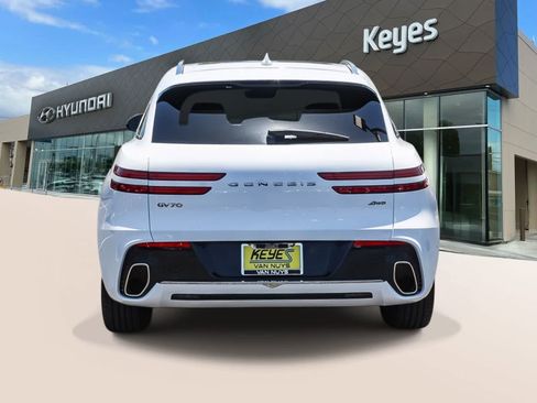 Used 2023 Genesis GV70 2.5T w/ Advanced Package AWD/4WD image 6
