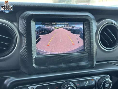 Used 2023 Jeep Wrangler Unlimited w/ Cold Weather Group AWD/4WD image 26
