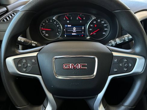 Used 2024 GMC Terrain SLE FWD image 22