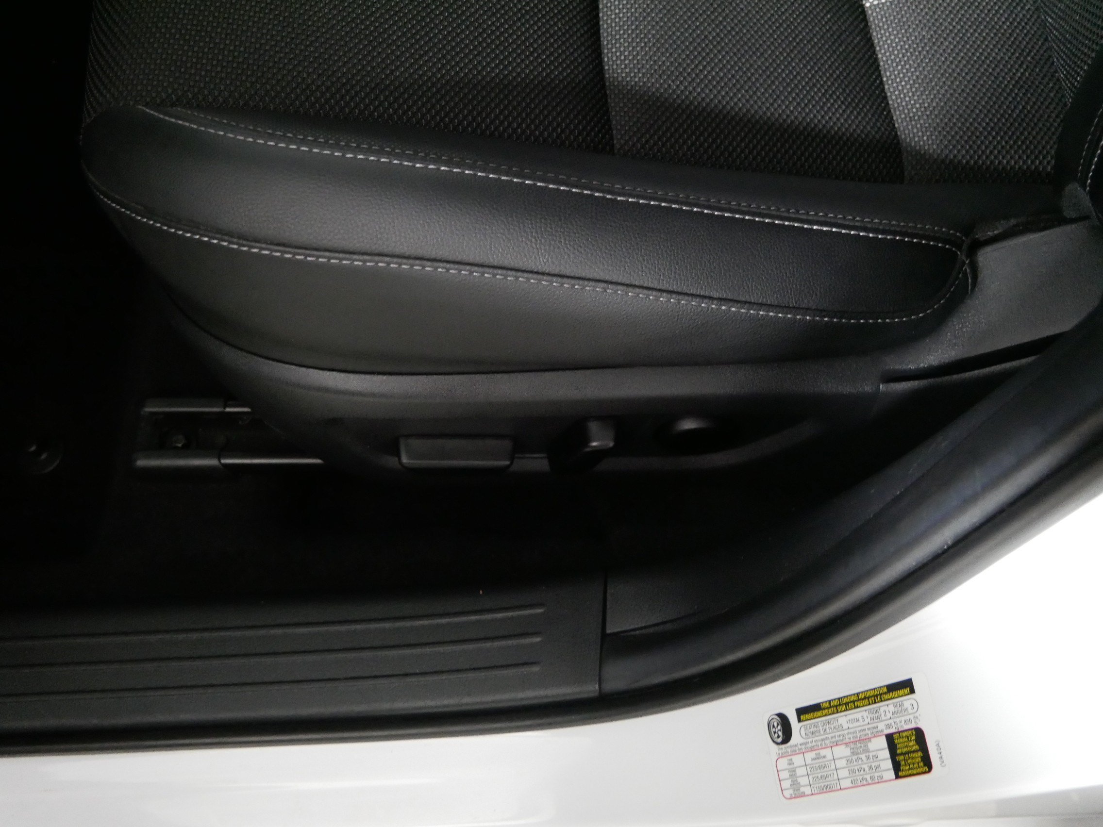 Used 2024 MAZDA CX-50 AWD 2.5 S w/ Cargo Package image 20