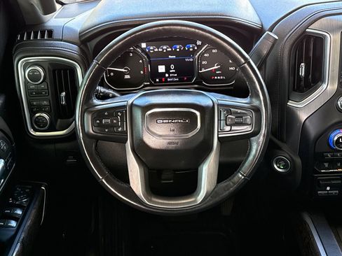 Used 2022 GMC Sierra 2500 Denali w/ Denali Ultimate Package image 18