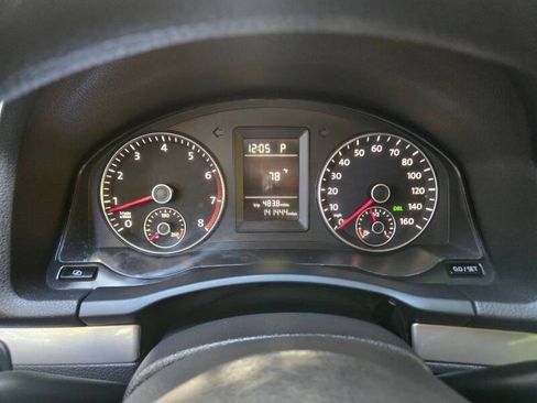 Used 2010 Volkswagen Jetta S image 19
