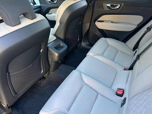 New 2026 Volvo XC60 B5 Plus w/ Climate Package AWD/4WD image 9