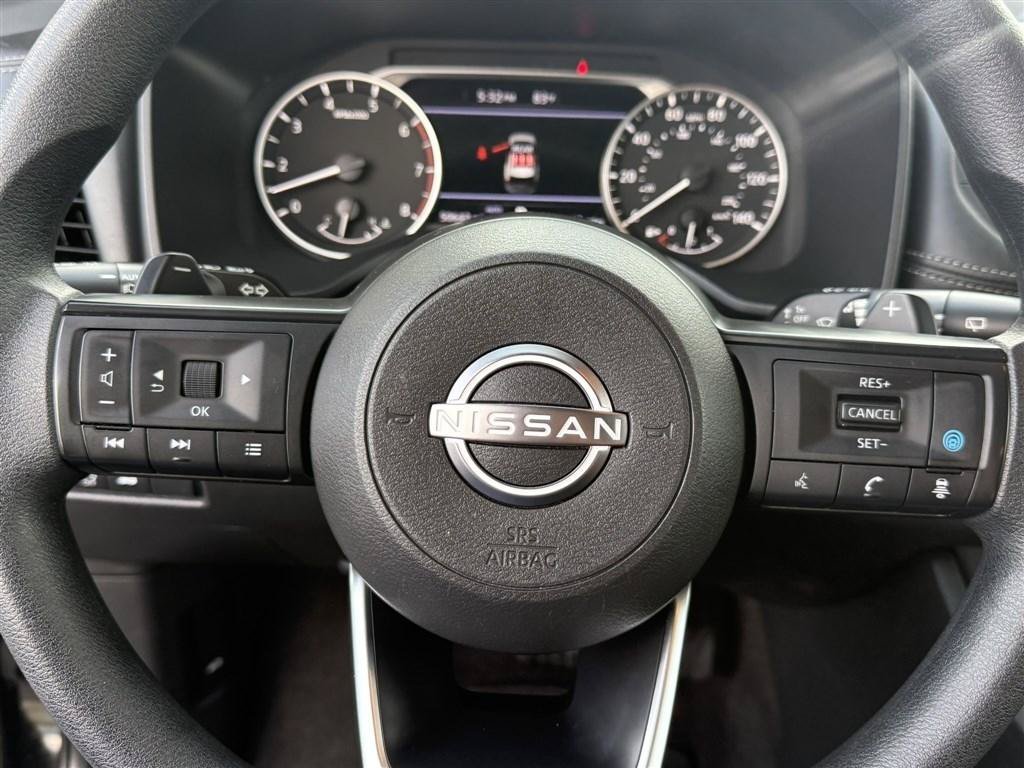 Used 2024 Nissan Rogue SV AWD/4WD image 26