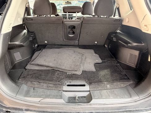 Used 2015 Nissan Rogue S AWD/4WD image 13
