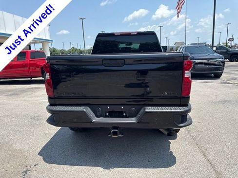 Used 2025 Chevrolet Silverado 2500 Custom w/ Custom Value Package AWD/4WD image 4