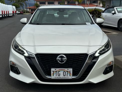 Used 2019 Nissan Altima 2.5 SV image 2