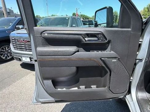 New 2026 GMC Sierra 2500 AT4 AWD/4WD image 13