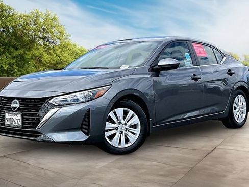 Certified 2025 Nissan Sentra S FWD image 3