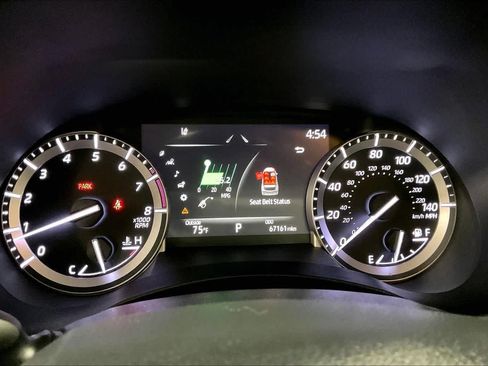 Used 2022 Toyota Highlander XLE AWD/4WD image 26