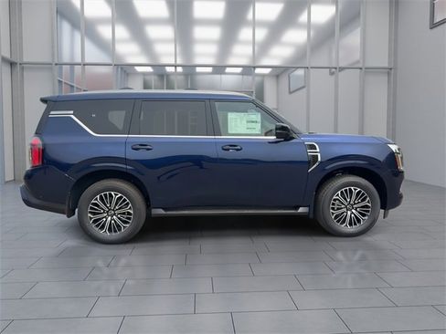 New 2025 Nissan Armada SL w/ Captain's Chari Seat Package image 9