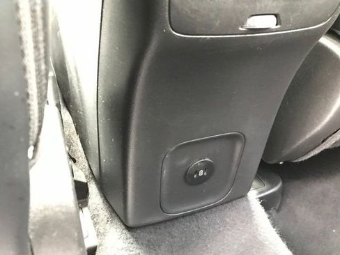Used 2023 Ford Escape Platinum AWD/4WD image 18