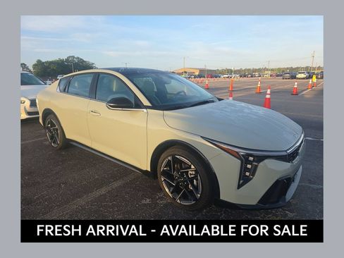 Used 2025 Kia K4 EX FWD image 1