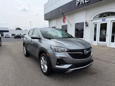 Certified 2023 Buick Encore GX Preferred FWD image 3
