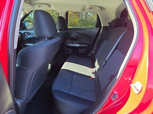 Used 2016 Nissan Juke S image 31