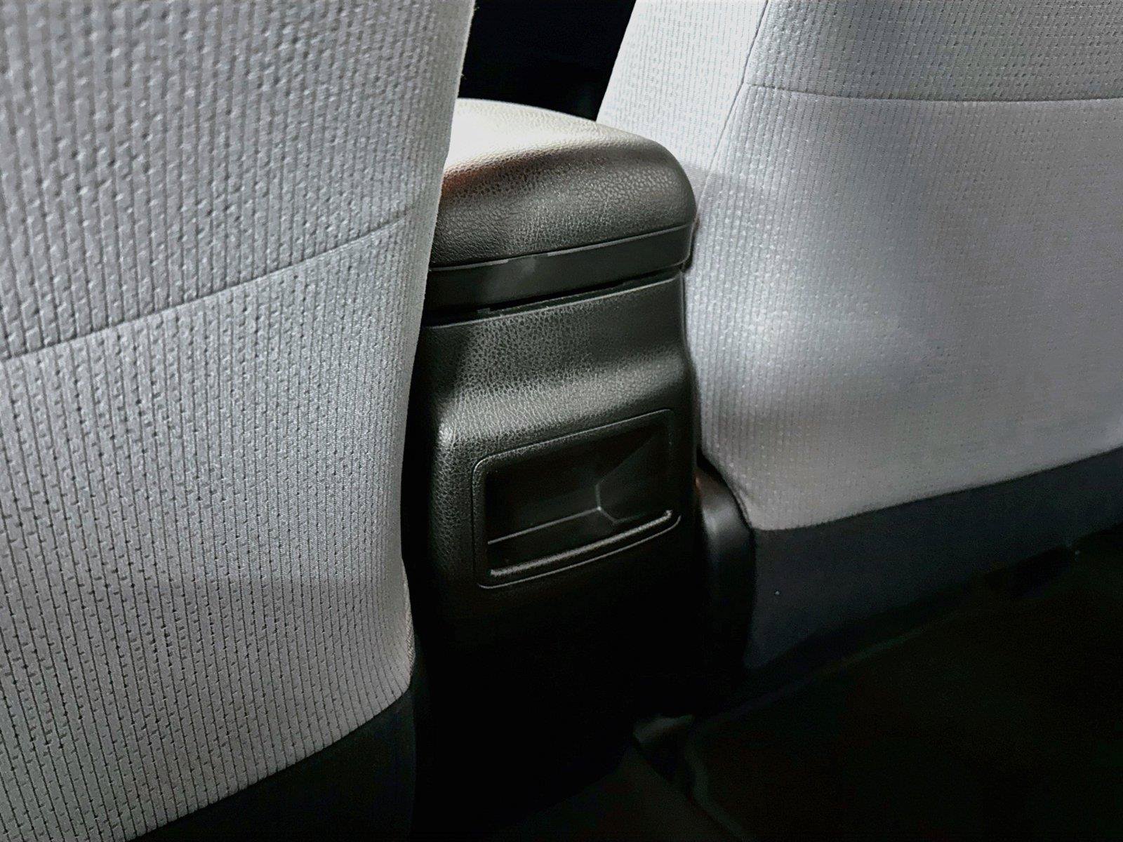 Used 2018 Toyota Corolla L FWD image 29