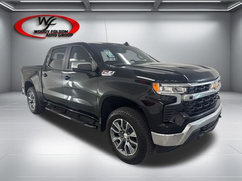 Used 2026 Chevrolet Silverado 1500 LT AWD/4WD image 3