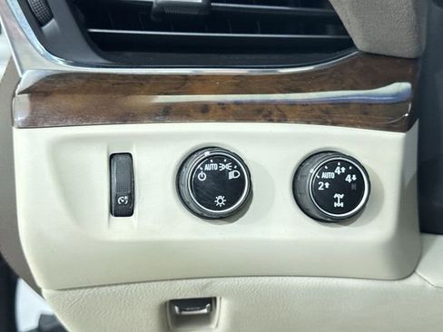 Certified 2016 Cadillac Escalade ESV Premium image 36
