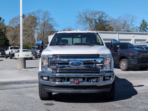 Used 2018 Ford F250 Lariat image 9