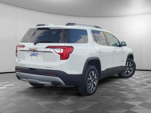 Used 2023 GMC Acadia SLT AWD/4WD image 4