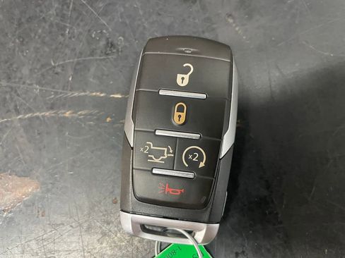 Used 2019 RAM 1500 Laramie image 8