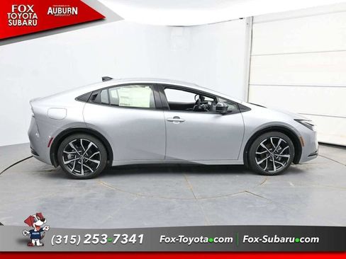 New 2026 Toyota Prius Plug-In Hybrid FWD image 13