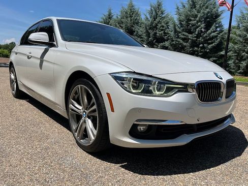 Used 2018 BMW 340i xDrive Sedan w/ Premium Package AWD/4WD image 35