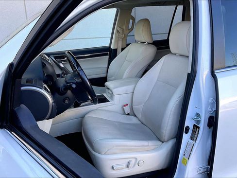 Used 2021 Lexus GX 460 Premium image 9