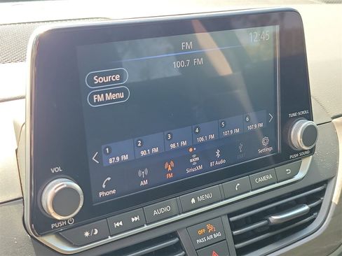 Used 2024 Nissan Altima 2.5 SV image 24