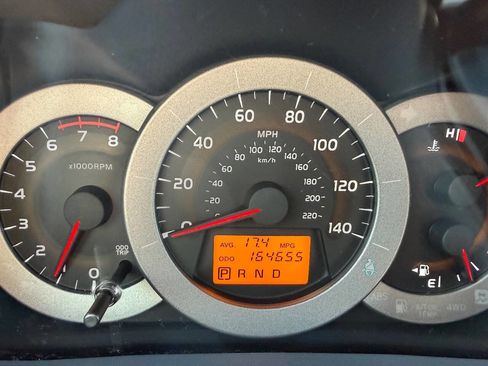 Used 2010 Toyota RAV4 4WD image 23