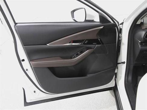 Certified 2023 MAZDA CX-30 AWD 2.5 S w/ Premium Package image 4