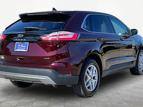 Certified 2024 Ford Edge SEL w/ Convenience Package AWD/4WD image 2
