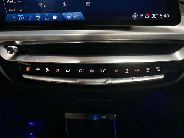 Used 2024 Cadillac Lyriq Sport RWD image 50