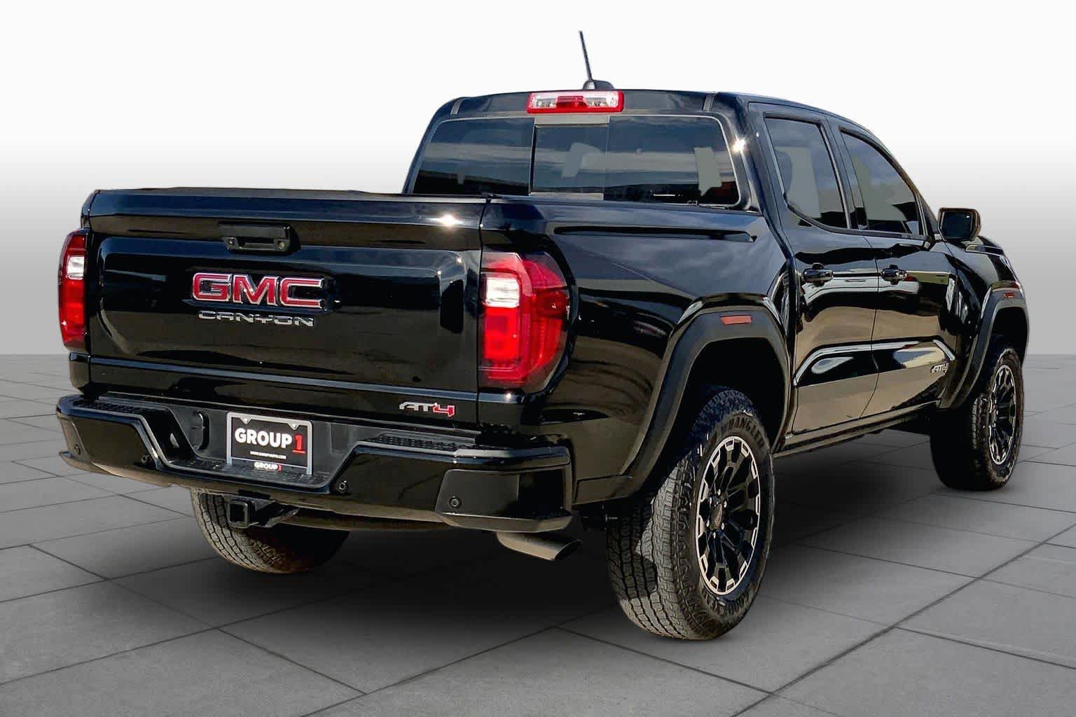 Used 2026 GMC Canyon AT4 w/ Technology Plus Package AWD/4WD image 13