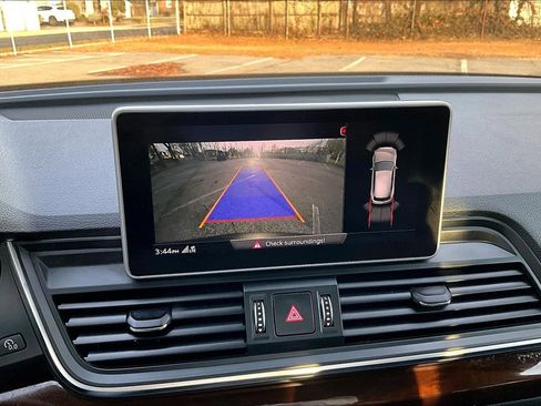 Used 2020 Audi Q5 2.0T Premium Plus w/ Premium Plus Package image 14