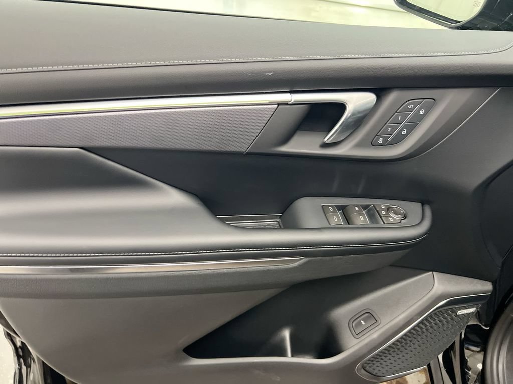 New 2026 Buick Enclave Sport Touring w/ Power Package FWD image 22