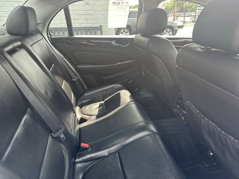 Used 2006 Jaguar XJ8 RWD image 16