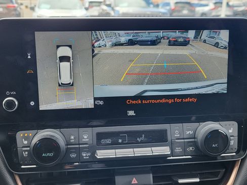 Certified 2024 Toyota Grand Highlander AWD Hybrid image 32