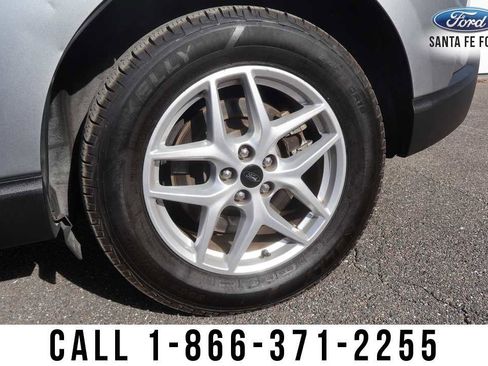 Used 2024 Ford Edge SEL image 7