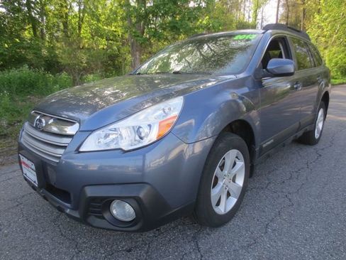 Used 2013 Subaru Outback 2.5i Premium w/ All-Weather Pkg AWD/4WD image 1