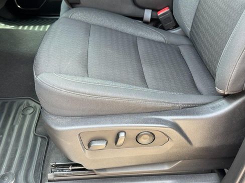 Used 2023 Chevrolet Silverado 1500 LT AWD/4WD image 23