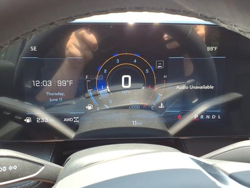 New 2026 Chevrolet Equinox LT w/ Convenience Package II AWD/4WD image 9